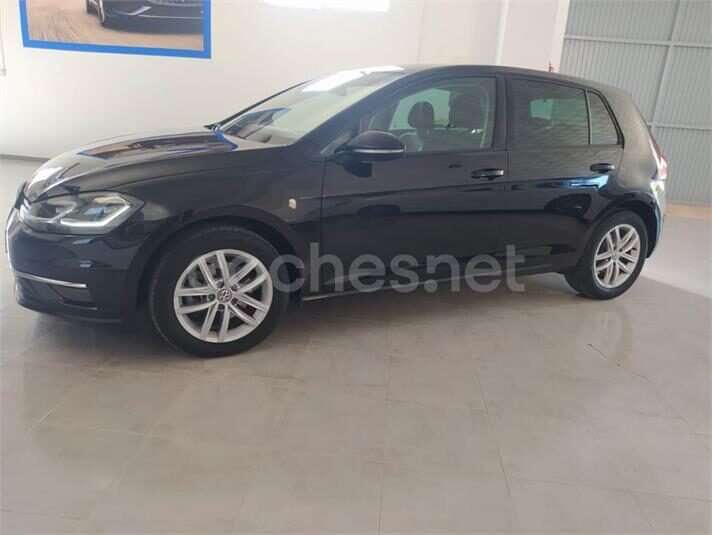 VOLKSWAGEN Golf Advance 2.0 TDI