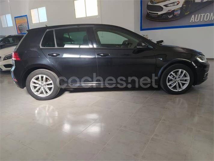 VOLKSWAGEN Golf Advance 2.0 TDI